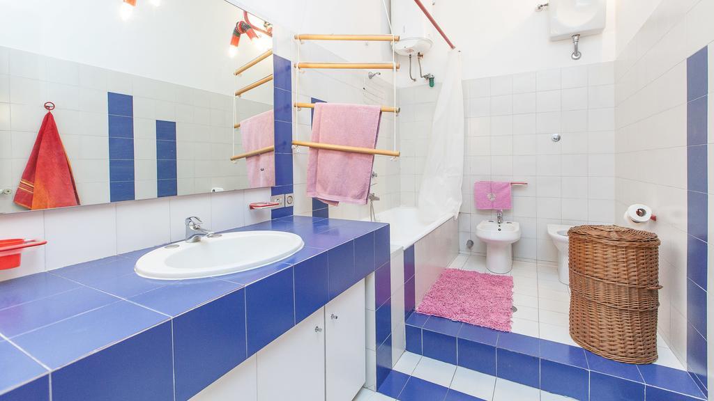 Apartment In Santini Rom