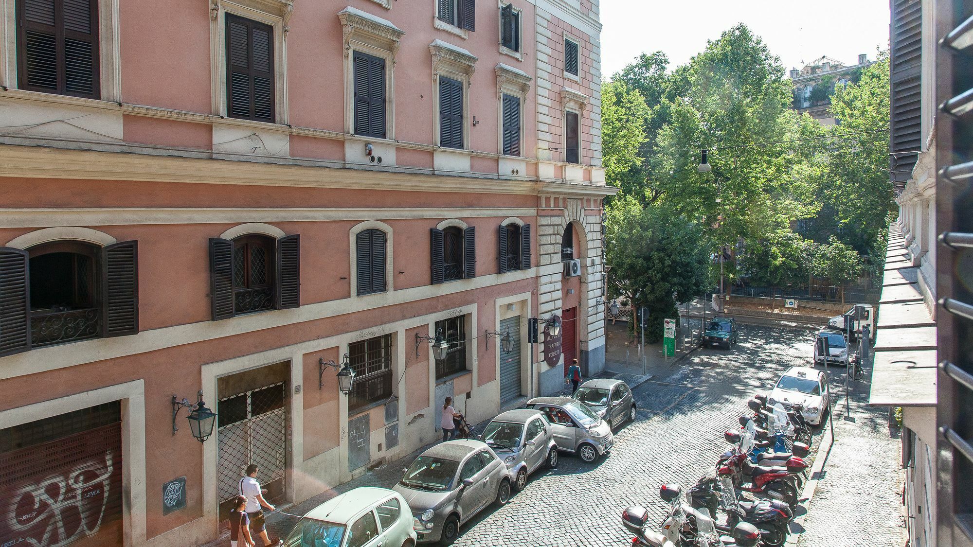 In Santini Apartment Rom